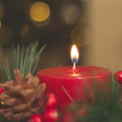 なぜ、キャンドルの炎に癒されるのか。