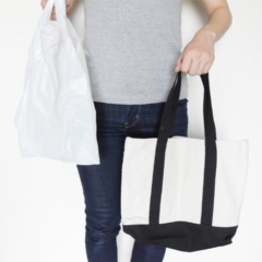 バック２個持ちは常識！？２個目はミニバックかミニトートで！