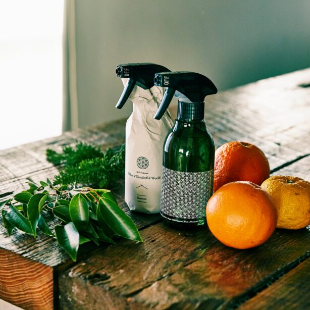 Komons バスクリーナー 100%天然精油ブレンド [300ml]